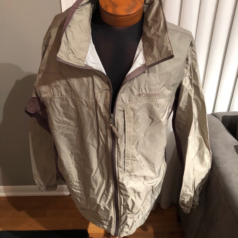 Two tone Columbia titanium nylon jacket size xxl